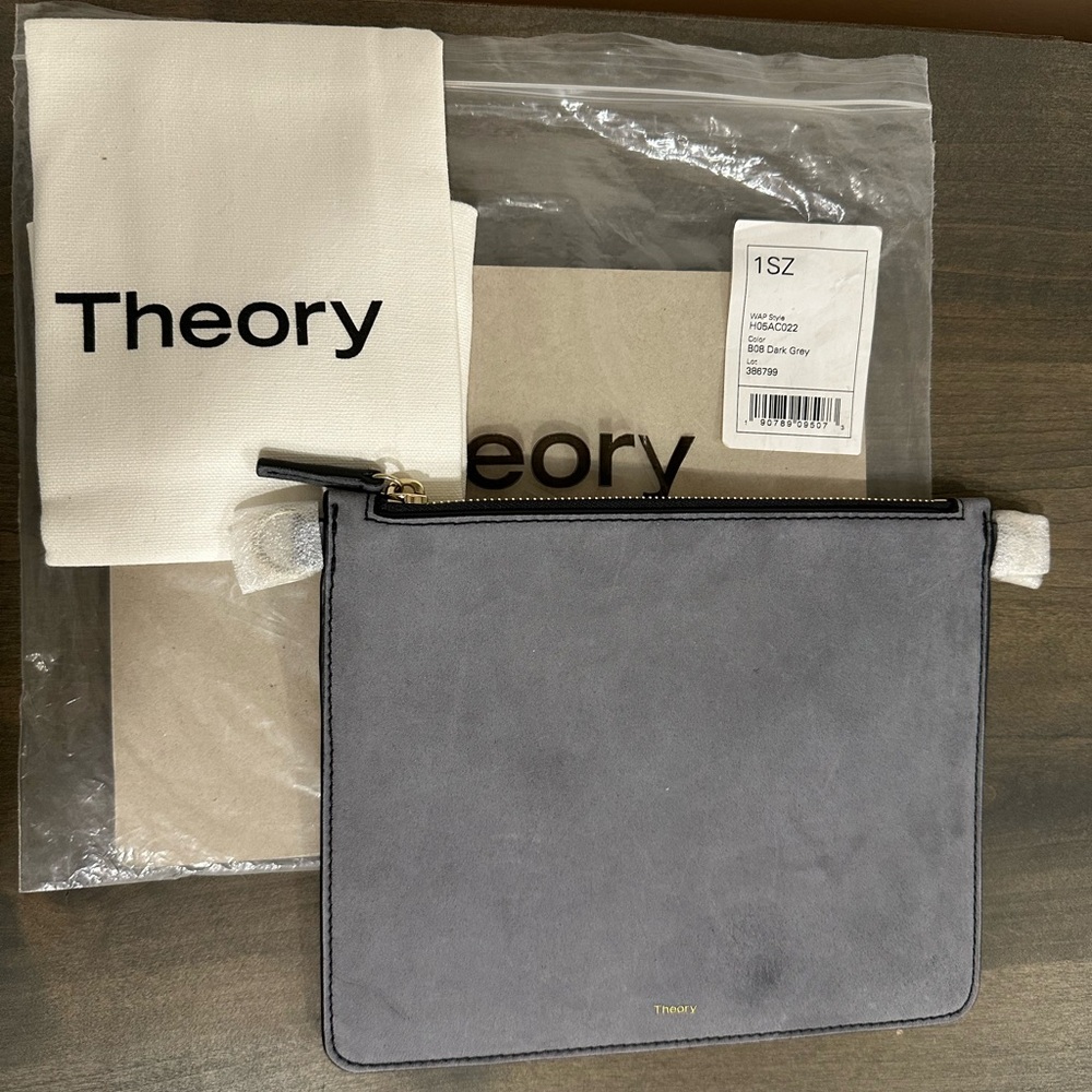 Theory Transformer Pouch in Suede -Dark Gray